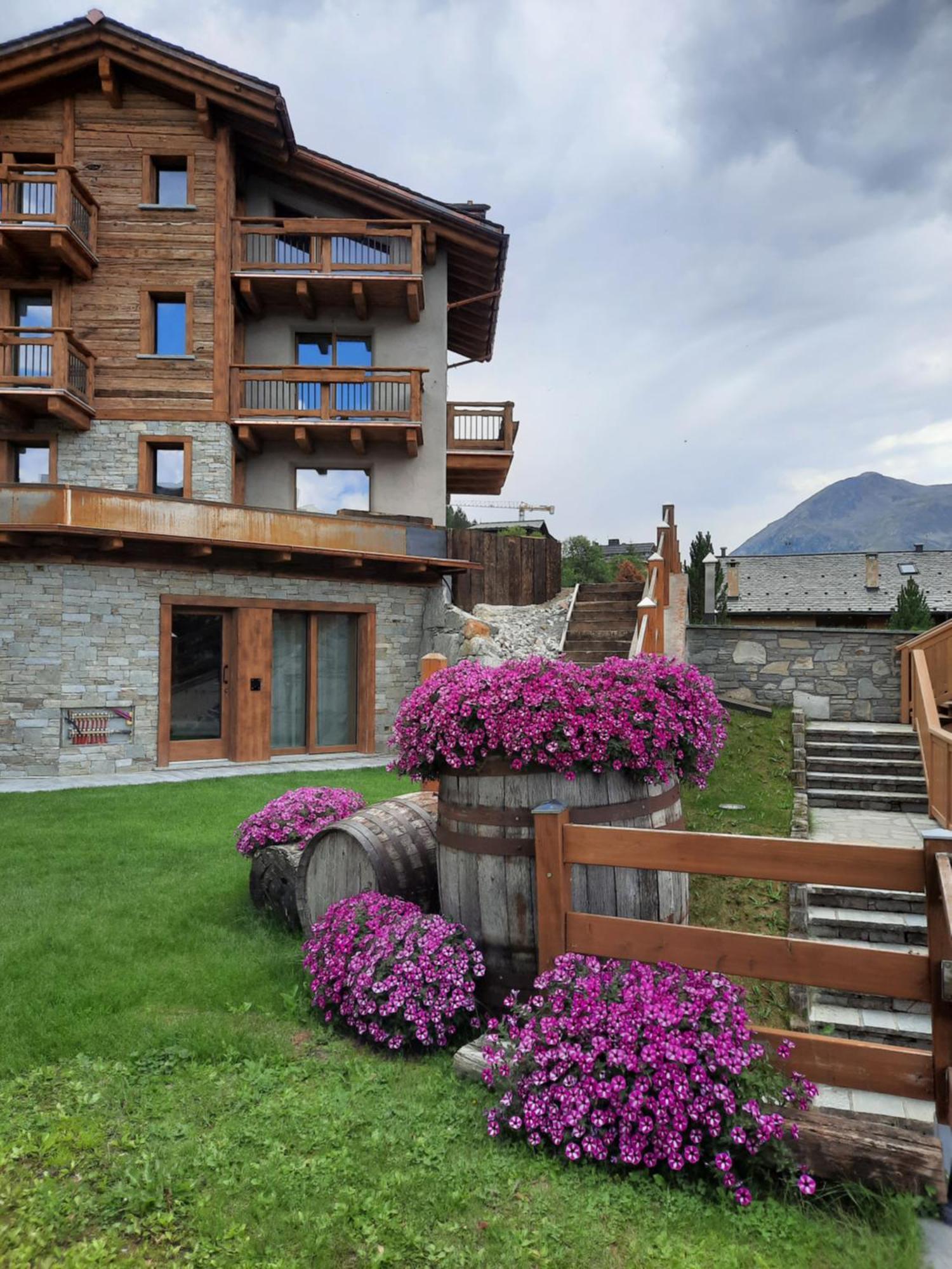 Hotel Del Bosco Livigno Exterior foto