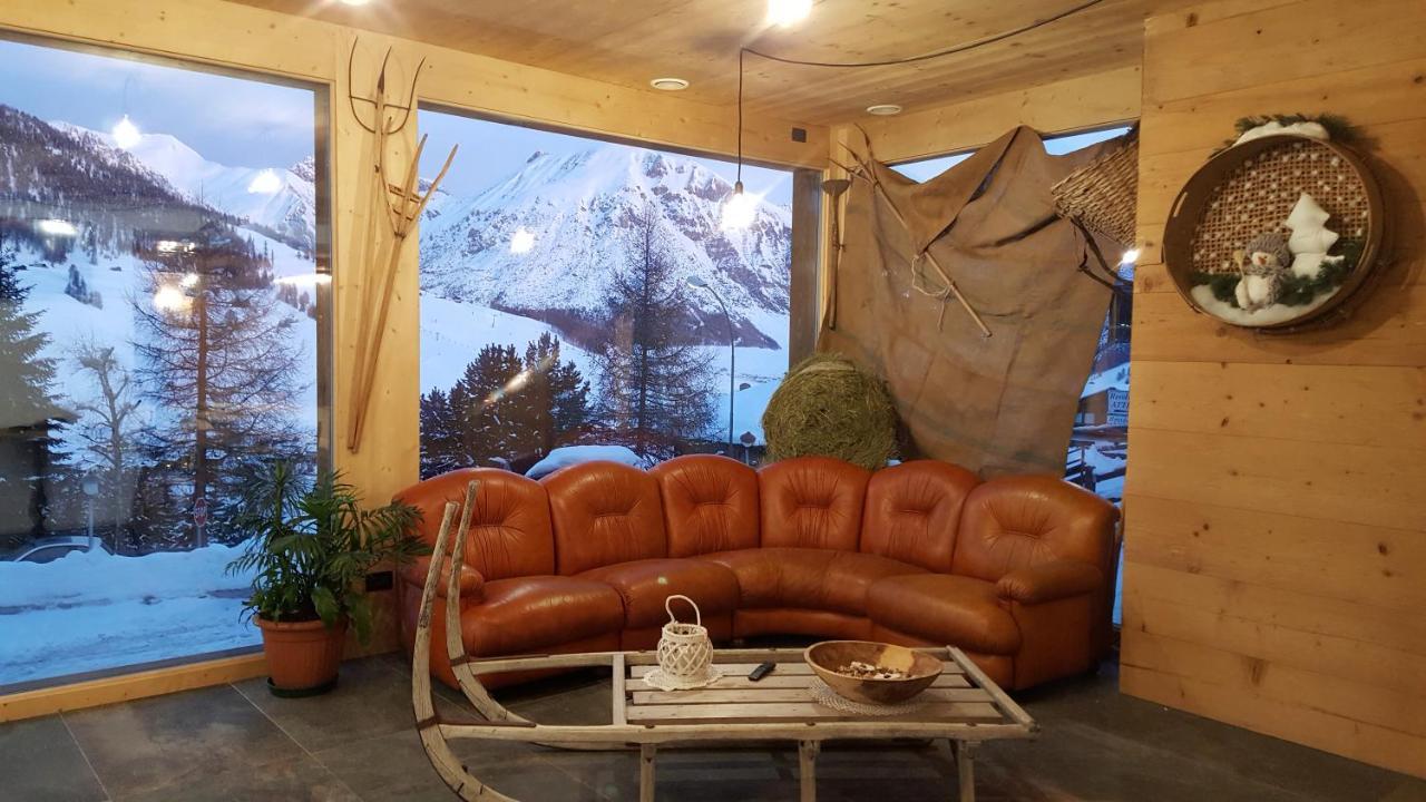 Hotel Del Bosco Livigno Exterior foto